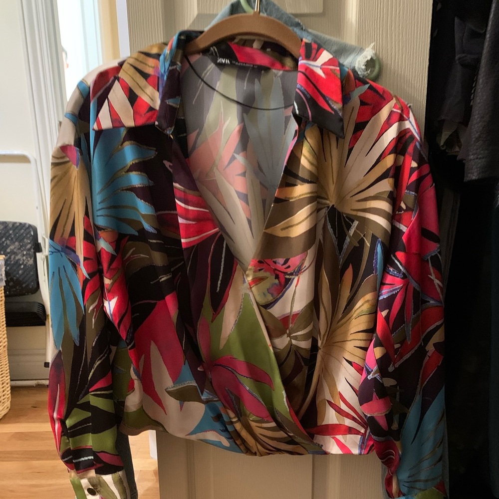 Zara shirt - size small